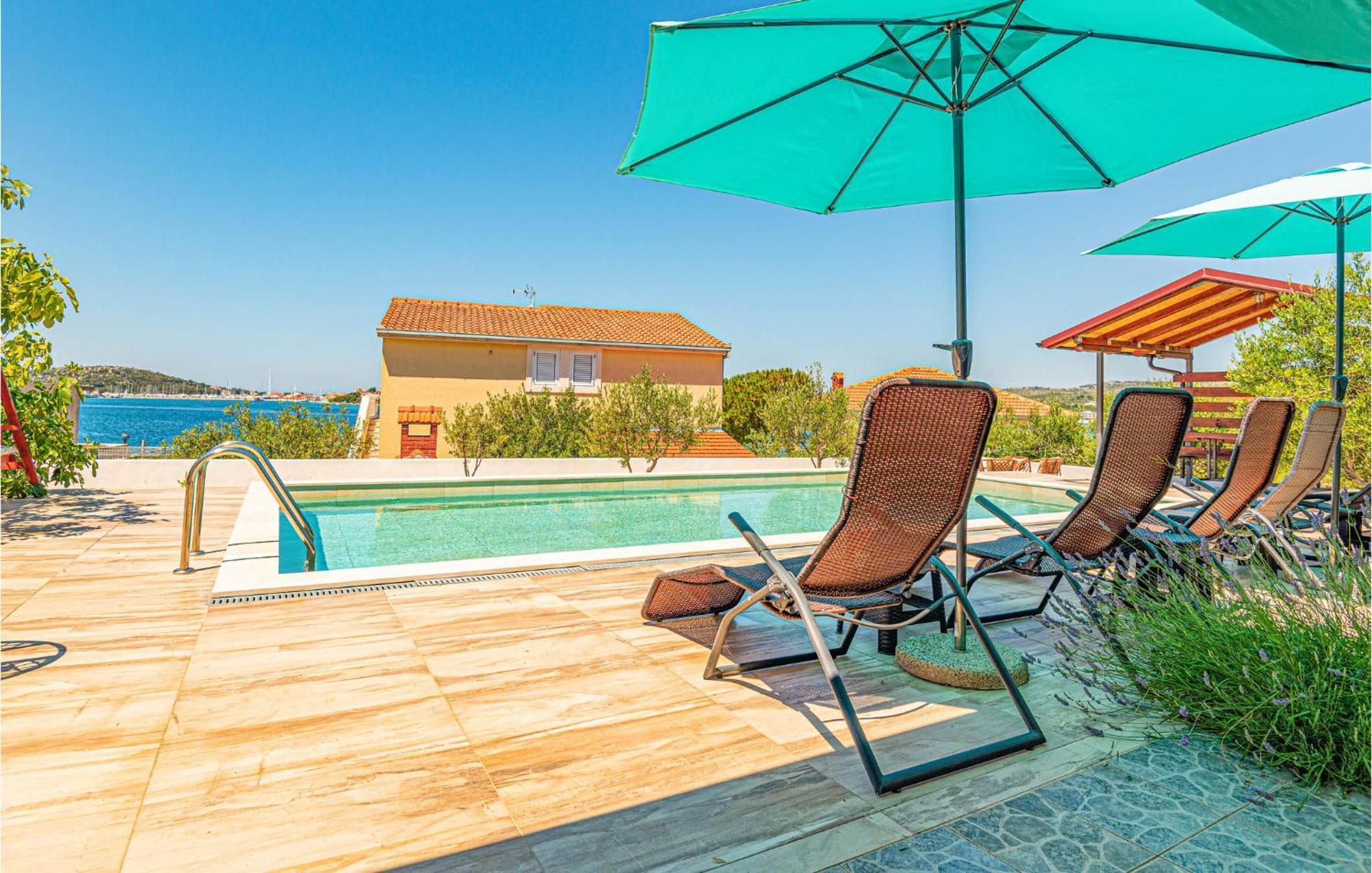 Nice Home In Zatoglav With House Sea View Podglavica Zewnętrze zdjęcie
